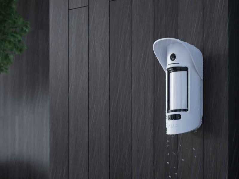 Sécuristes de France – Détecteur de mouvement extérieur MotionCam Outdoor AJAX avec levée de doute par image