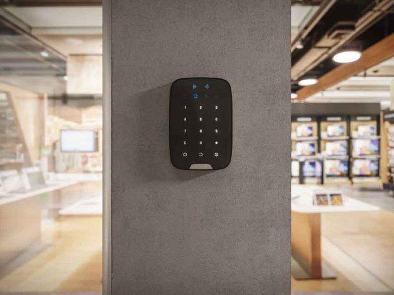 Clavier KeyPad Plus AJAX pour le contrôle d’accès et la gestion du système d’alarme